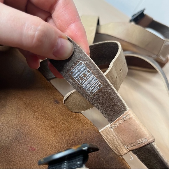 Chaco Wayfarer Sandals Buckle Ankle Strap Leather Tan Womens Size 8 - Picture 10 of 12